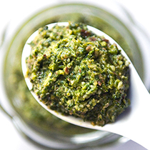 green_pesto_sauce_ccm_food